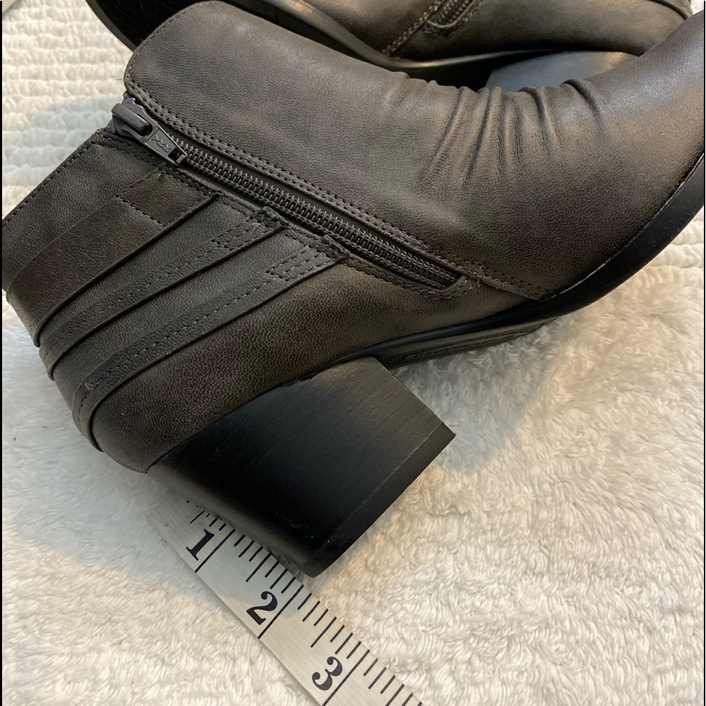 Baretraps Reid Dark Grey booties Size 7.5 Women's - Picture 9 of 14
